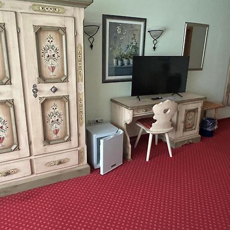 באד פיסינג Hotel Garni Hubertushof מראה חיצוני תמונה